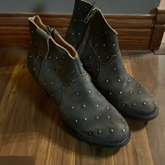 Circle G | Shoes | Circle G Boots By Corral Great Shape Worn  display picture 1